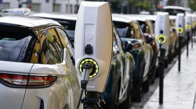 Cómo son los préstamos para taxis, remises y motos para delivery y sus principales ventajas