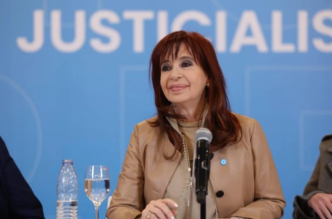 Cristina Kirchner pide arresto domiciliario sin tobillera