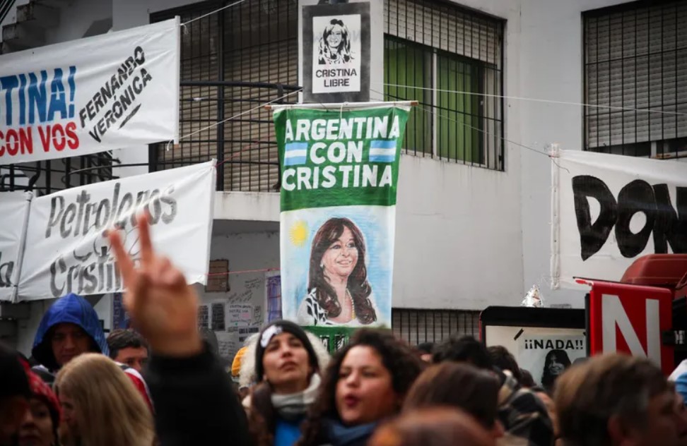 Distintos sectores del peronismo, sindicatos, organizaciones sociales y militantes autoconvocados se movilizan a Plaza de Mayo