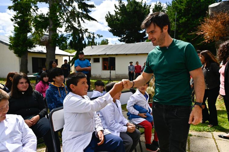 Torres inauguró el ciclo lectivo 2026 de Período Especial y ratificó el objetivo de equipar y conectar todas las escuelas rurales