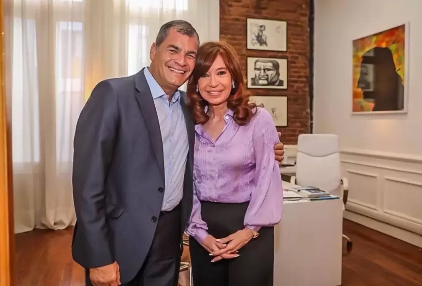 Rafael Correa salió en defensa de Cristina Kirchner: