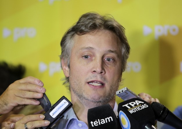 Fernando De Andreis: “Adorni no debería pasar un día más en el cargo”