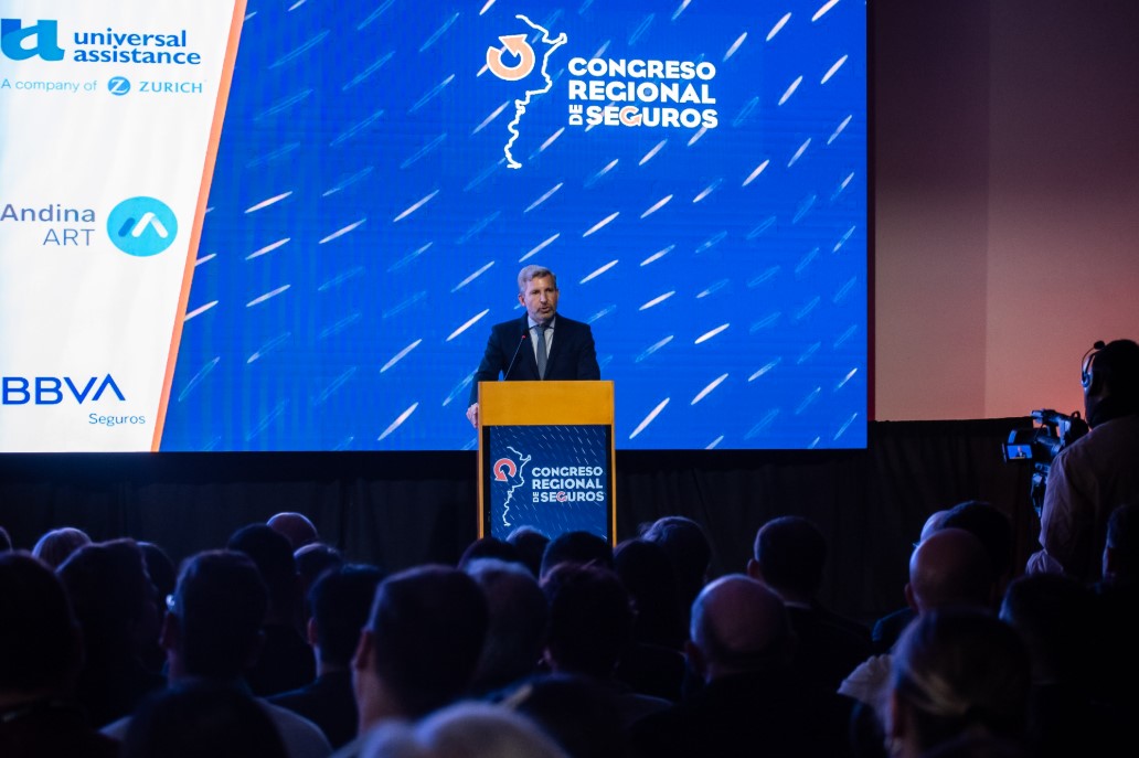 Frigerio participó del Congreso Regional de Seguros y destacó el rol del sector en el desarrollo productivo
