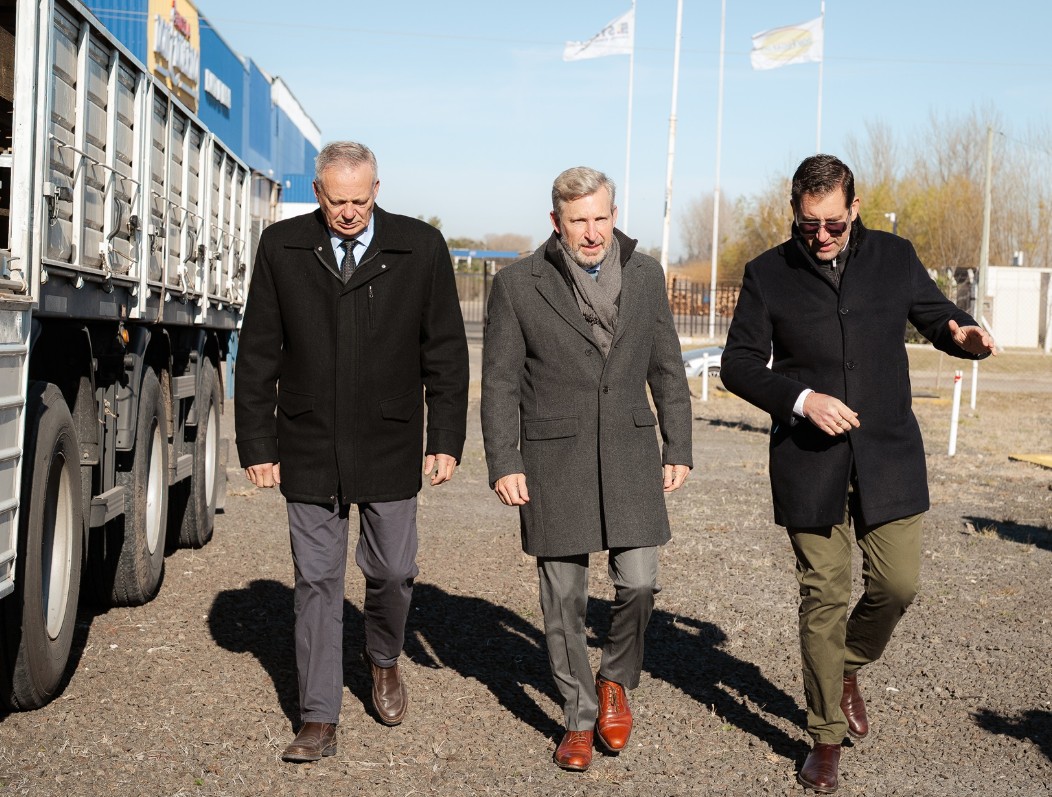 Con una inversión de 25.000 millones de pesos, Frigerio firmó en Viale el acta inicio para la repotenciación eléctrica de la región