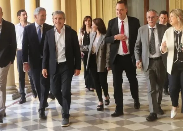 El Gobierno impulsa un nuevo ajuste con un recorte del gasto de todos los Ministerios