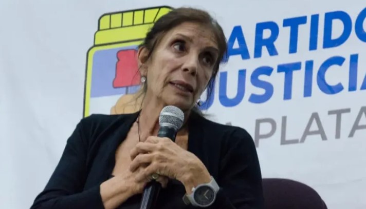Teresa García: “Todos los ministros le tienen que presentar su renuncia al gobernador”