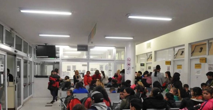 Los extranjeros no residentes deben pagar en hospitales nacionales: alcances y excepciones