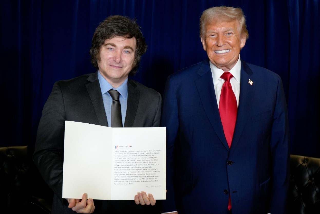 Milei se reunió con Donald Trump, logró su apoyo y busca cerrar un nuevo préstamo