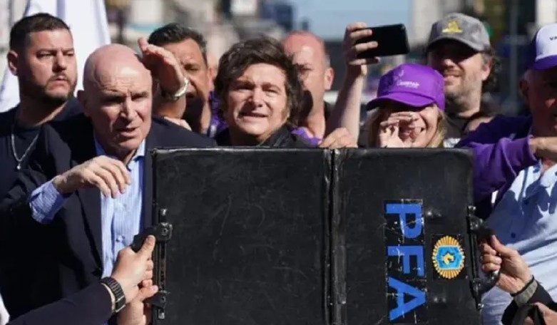 Milei cierra la campaña en Moreno, bajo fuertes medidas de seguridad