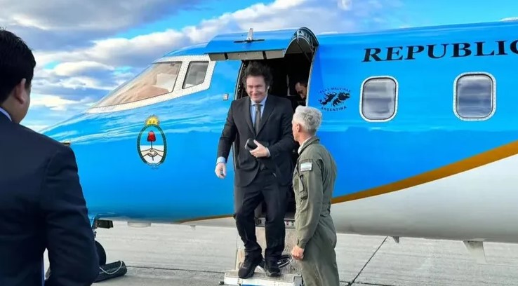 Milei viaja otra vez a Estados Unidos, con una agenda que ahora promete inversiones