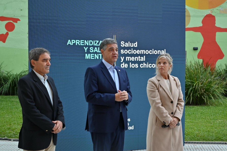 Jorge Macri lanzó “Escuela en Familia”: en qué consiste el plan que busca apoyar la salud mental y el neurodesarrollo de los niños