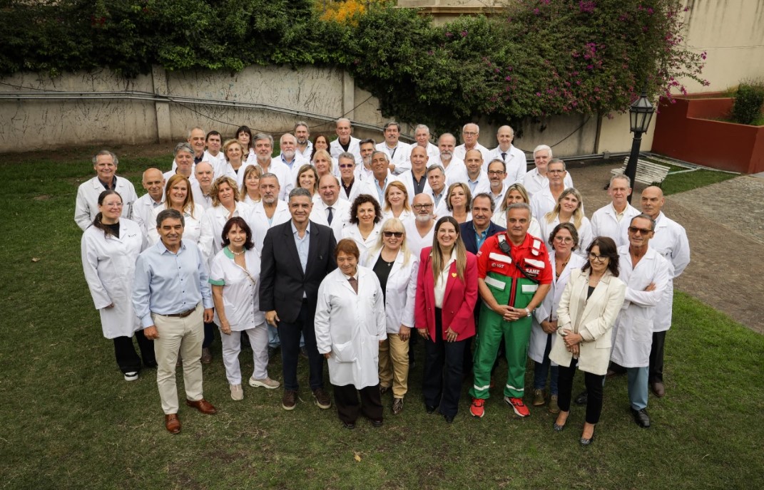 Jorge Macri reconoció el trabajo de los docentes y médicos de la Ciudad: “Ninguna IA los puede reemplazar”