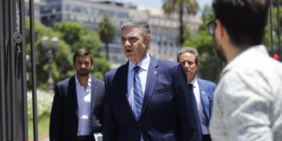 Jorge Macri, de recorrida por un edificio recuperado: 