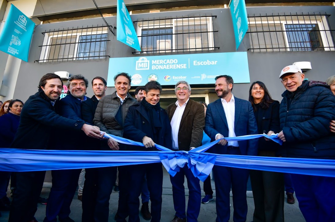 Kicillof y Katopodis inauguraron un nuevo Mercado Bonaerense Fijo en Escobar