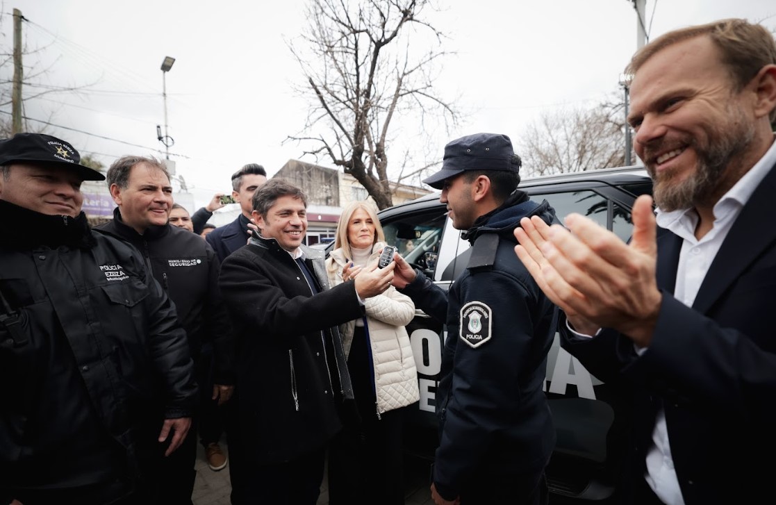 Kicillof recorre Presidente Perón, Ezeiza y La Matanza con un mensaje de 