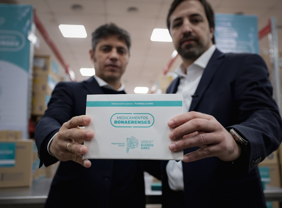 Kicillof recorrió nuevas instalaciones en el Hospital Rossi y el depósito de Medicamentos