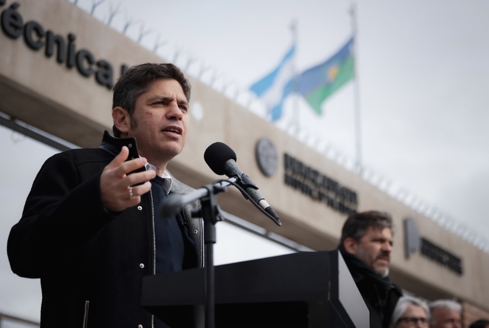 Kicillof inauguró el nuevo edificio de la Escuela Técnica N° 7 de Hudson en Berazategui
