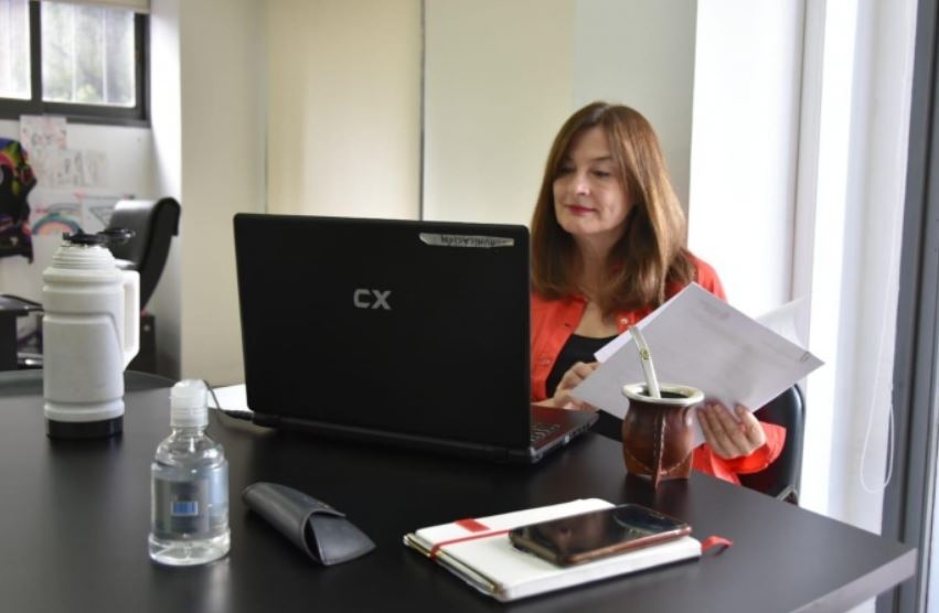 “El aislamiento nos previene del coronavirus, pero es esencial que sigamos conectadas”