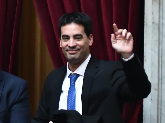 Adrián Ravier, en su primera presentación oficial: “Es un honor ser la voz del Presidente”