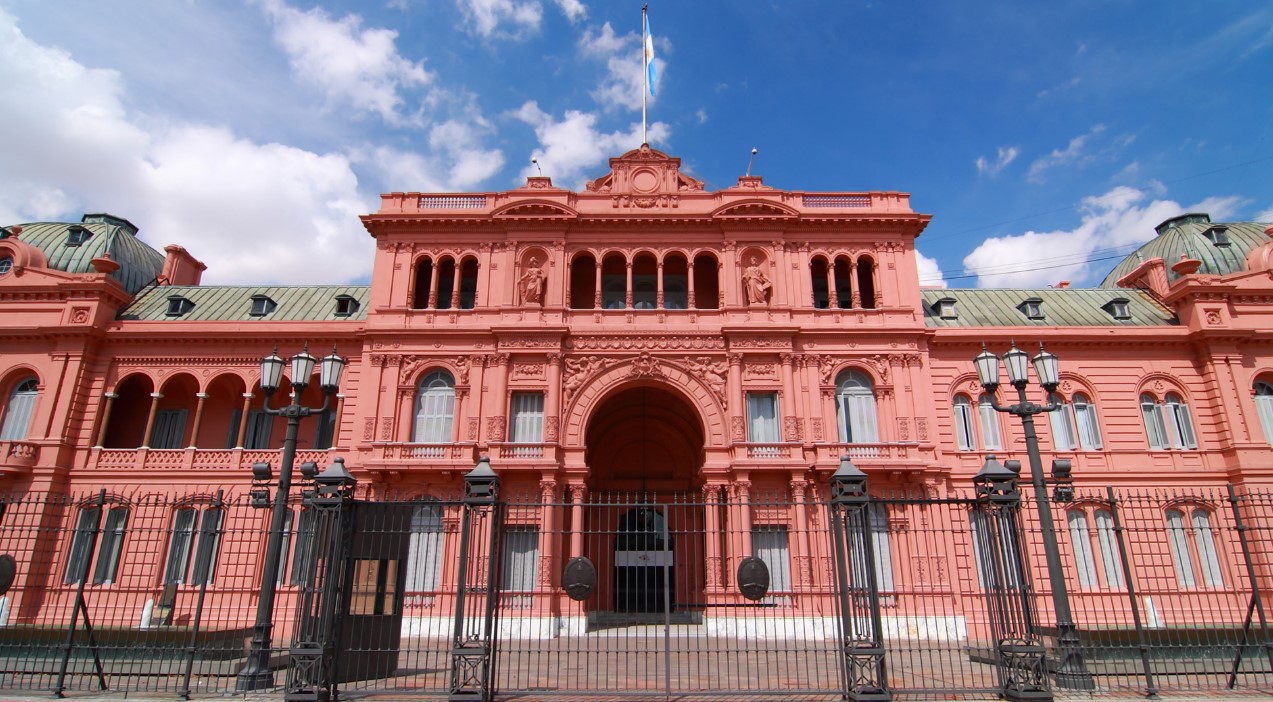 El Gobierno decretó asueto en vísperas de Navidad y Año Nuevo para la administración pública nacional