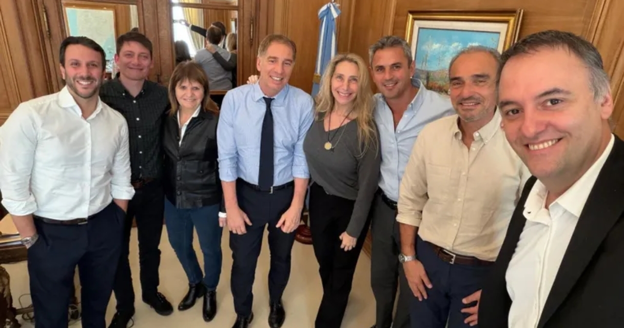 Adorni reúne al Gabinete en medio de las tensión interna y la causa por presunto enriquecimiento ilícito