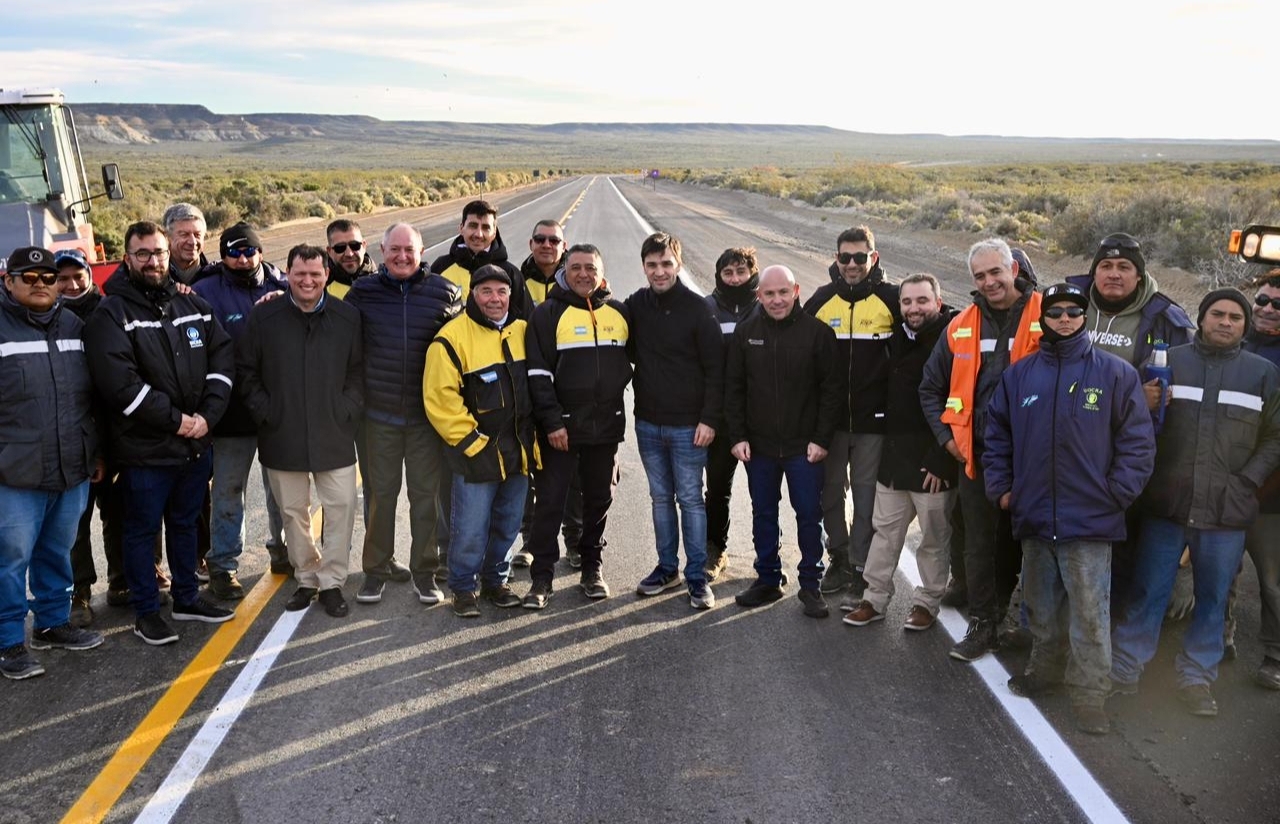 Con una inversión de casi $8.000 millones, Provincia inauguró la pavimentación total del acceso a Playa El Doradillo