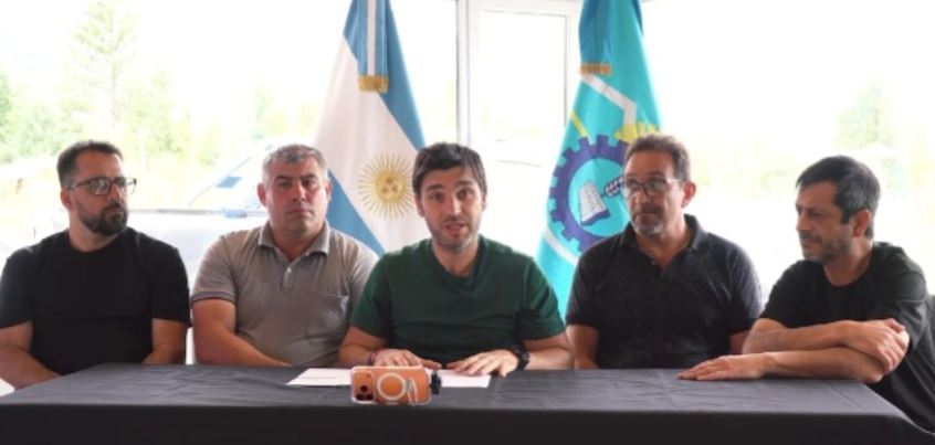 Tras un reclamo conjunto de Torres y los gobernadores patagónicos, Nación acordó declarar la Emergencia Ígnea