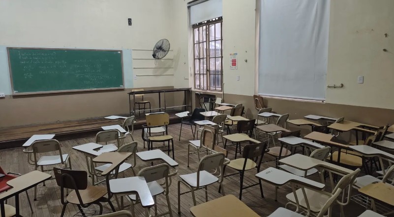 Las cifras detrás de la Marcha Federal Universitaria: caída de los salarios, becas y fondos para investigación