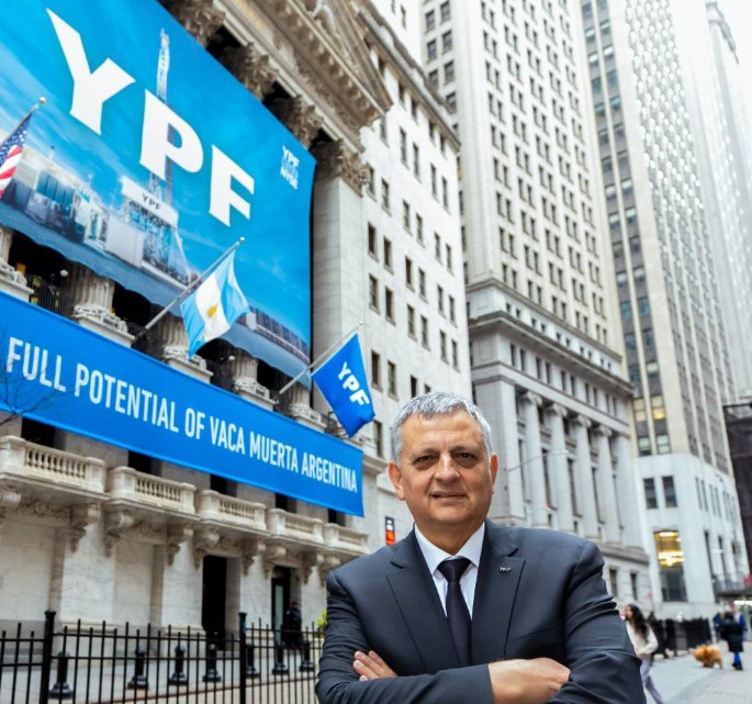 YPF confirmó que se cayó el proyecto para la construcción de la planta de GNL